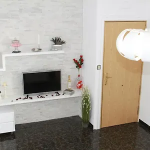 https://shiny-per-family-apartment.1costadelsol.com